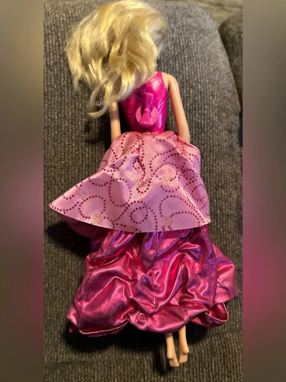 2011 Mattel Barbie Princess Charm School Blair Transforming Doll Pink Gown